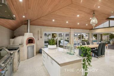 House For Sale - WA - Dianella - 6059 - THE ULTIMATE ENTERTAINER'S DREAM.  (Image 2)