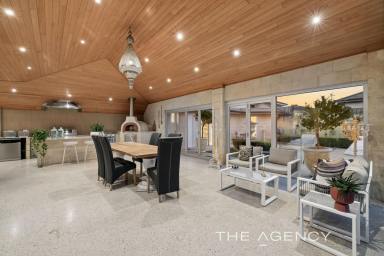 House For Sale - WA - Dianella - 6059 - THE ULTIMATE ENTERTAINER'S DREAM.  (Image 2)