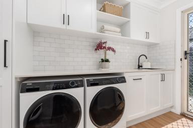 House For Lease - NSW - East Albury - 2640 - Fully Refurbished Family Living  (Image 2)