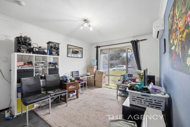 House For Sale - WA - Koondoola - 6064 - DEVELOPMENT POTENTIAL IN A QUIET CUL-DE-SAC (Image 2)
