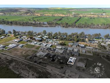 House For Sale - SA - Mannum - 5238 - Live, Love, Reside or Invest (Image 2)