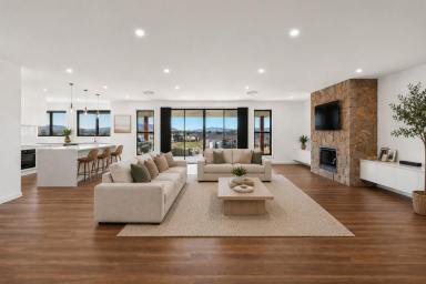House For Sale - NSW - Mudgee - 2850 - BUILT TO IMPRESS  (Image 2)