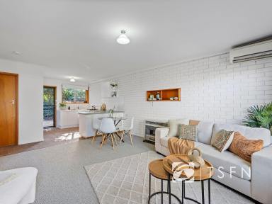 Unit For Sale - VIC - Kennington - 3550 - Kennington 2 Bedroom Brick Unit, Refreshed and Updated.  (Image 2)