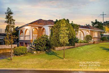 House For Sale - WA - Westminster - 6061 - First Time Offered – Huge 969m² R40 Corner Opportunity (Image 2)