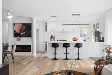 House For Sale - WA - Atwell - 6164 - Fully Renovated & Pretty As A Picture!!  (Image 2)