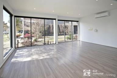Townhouse For Lease - VIC - Cranbourne West - 3977 - WORK FROM HOME (Image 2)