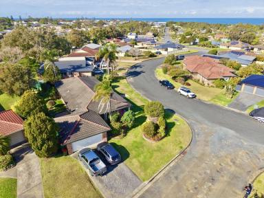 House For Sale - NSW - Old Bar - 2430 - Original Charm, Corner Block & Plenty of Potential  (Image 2)