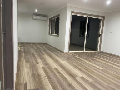 Townhouse For Lease - NSW - St Marys - 2760 - Modern 3 Bedroom Town House (Image 2)