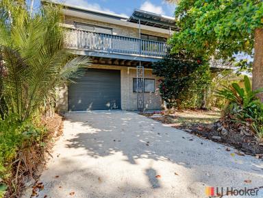 House For Sale - NSW - Long Beach - 2536 - Ocean Views, Oversized Garaging & Versatile Multi-Generational Living ! (Image 2)