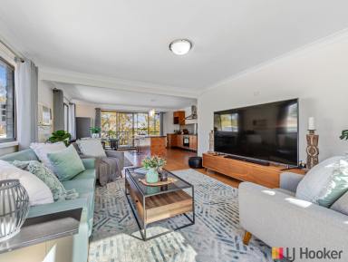 House For Sale - NSW - Long Beach - 2536 - Ocean Views, Oversized Garaging & Versatile Multi-Generational Living ! (Image 2)