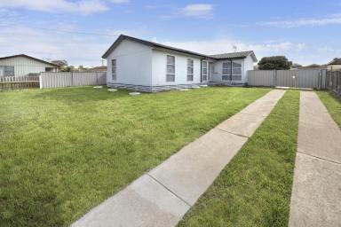 House For Sale - VIC - Swan Hill - 3585 - A Smart Investment with Nothing Left to Do  (Image 2)