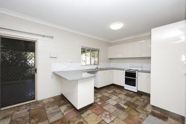 House For Lease - QLD - Edmonton - 4869 - Spacious Corner Block Home - Fully Airconditioned - Large Fenced Backyard (Image 2)