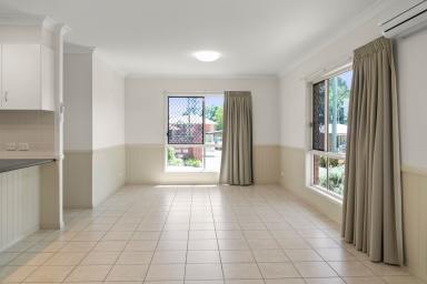 Unit For Lease - QLD - Newtown - 4350 - Neat & Sweet in a Quiet Street  (Image 2)