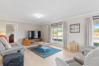 House For Sale - NSW - Crookwell - 2583 - Immaculate Lifestyle Living with Breathtaking Rural Views  (Image 2)