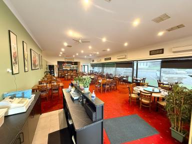 House For Sale - NSW - Quirindi - 2343 - FIVE COMMERCIAL SHOP FRONTS  (Image 2)
