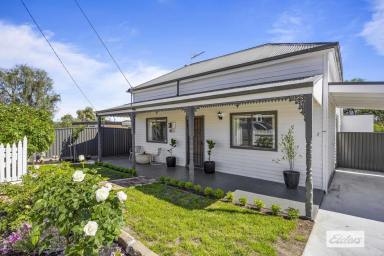 House For Sale - VIC - Stawell - 3380 - Beuatifully Renovated Period Home  (Image 2)