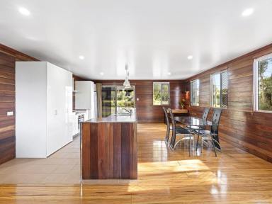 House For Sale - QLD - Lamb Island - 4184 - Modern Island Living (Image 2)