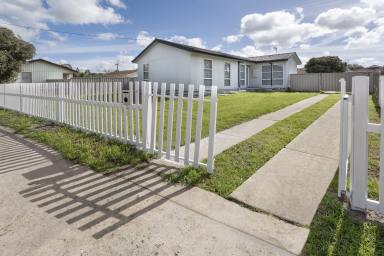 House For Sale - VIC - Swan Hill - 3585 - A Smart Investment with Nothing Left to Do  (Image 2)
