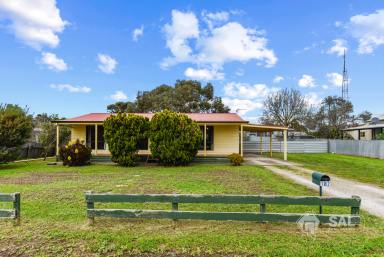 House For Sale - SA - Bordertown - 5268 - Big Block, Big Potential (Image 2)