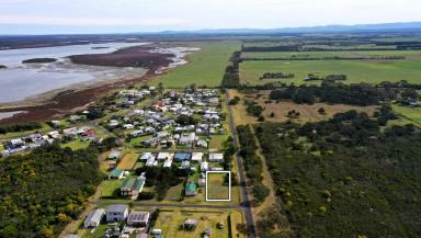 Residential Block For Sale - VIC - McLoughlins Beach - 3874 - RESIDENTIAL CORNER BLOCK AT MCLOUGHLINS BEACH (Image 2)