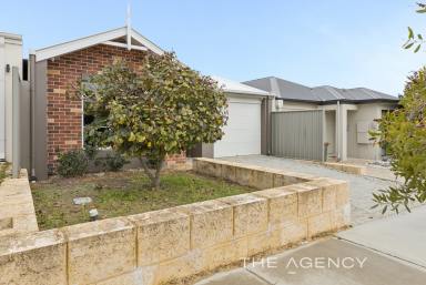 House For Sale - WA - Eglinton - 6034 - Coastal Living Made Easy – Lock, Leave & Love It  (Image 2)