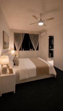Apartment For Sale - VIC - Melbourne - 3004 - Affordable and secure 2 Beds and 2 Carpark apartment minutes walk from a lake, parks, schools and the Alfred Hospital (Image 2)