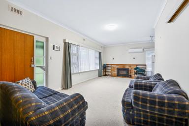 House For Sale - SA - Naracoorte - 5271 - Solid brick home with plenty of potential  (Image 2)