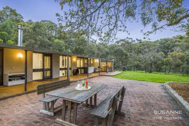 House For Sale - WA - Gooseberry Hill - 6076 - Space, Style and Serenity in Gooseberry Hill (Image 2)