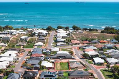 Residential Block For Sale - WA - Drummond Cove - 6532 - THE LAST BLOCK IN THE STREET!  (Image 2)