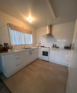 House For Lease - TAS - Zeehan - 7469 - Full furnished 3-Bedroom home in the Heart of Zeehan  (Image 2)