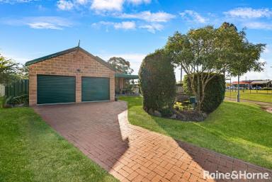 House For Sale - NSW - Worrigee - 2540 - Family Charm Meets Functional Living (Image 2)