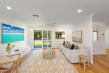 House For Sale - QLD - Cooroy - 4563 - Beautiful Home on Extra Large Block  (Image 2)