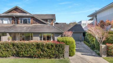 Townhouse For Sale - NSW - Berry - 2535 - Elegant Townhouse Living in the Heart of Berry  (Image 2)