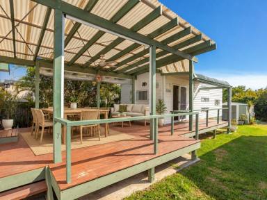 House For Sale - NSW - Old Bar - 2430 - CHARACTER, FLEXIBILITY & AN A GRADE LOCATION  (Image 2)