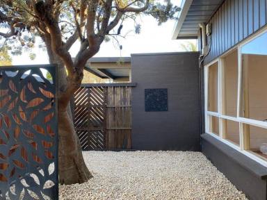 Unit For Lease - VIC - Mount Eliza - 3930 - Walk to Mt Eliza village - Convenience & Comfort  (Image 2)