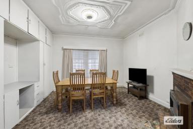 House For Sale - VIC - Long Gully - 3550 - A Timeless Bungalow Offering Space, Charm and Scope to Transform  (Image 2)