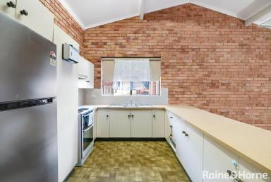Unit For Sale - NSW - Nowra - 2541 - Exceptional Unit in Prime Nowra Position  (Image 2)