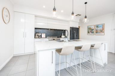 House For Sale - WA - Jindalee - 6036 - Living The Coastal Dream (Image 2)