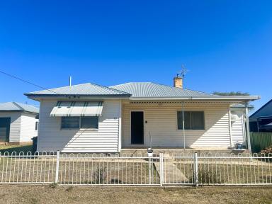 House Leased - NSW - Tamworth - 2340 - Newly Renovated Home in South Tamworth (Image 2)