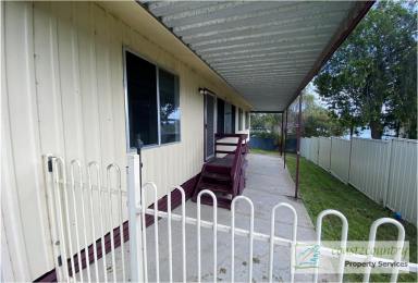 House For Sale - SA - Meningie - 5264 - RARE OPPORTUNITY – TWO HOMES, ONE INVESTMENT! (Image 2)