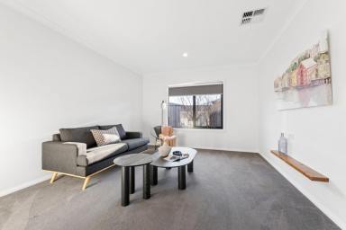 House For Sale - VIC - Irymple - 3498 - DREAM IRYMPLE LOCATION, FABULOUS HOME  (Image 2)