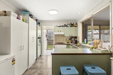 House For Sale - QLD - Glenvale - 4350 - Private Family Living in a Convenient Glenvale Location (Image 2)