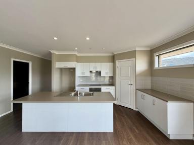House For Lease - NSW - Casino - 2470 - Four Bedroom Brick Home  (Image 2)