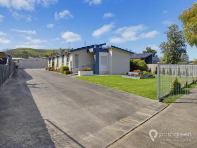 House For Sale - VIC - Toora - 3962 - Immaculate, Move-In Ready Home with Everything Done  (Image 2)