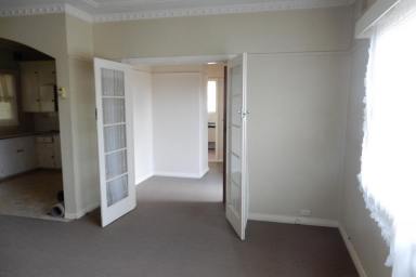 House For Lease - NSW - Inverell - 2360 - A Home in the heart of Inverell  (Image 2)