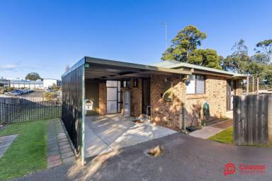 Unit For Sale - TAS - Ulverstone - 7315 - STAND ALONE UNIT (Image 2)
