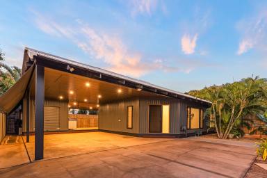 House For Sale - WA - Broome - 6725 - Industrial Sophistication - Relaxed Tropical Living  (Image 2)