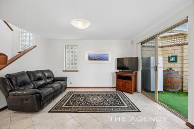 House For Sale - WA - Joondanna - 6060 - STREETFRONT, SPACIOUS & WITH VIEWS FROM THE TOP!  (Image 2)