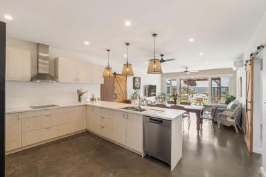 House For Sale - WA - Witchcliffe - 6286 - Tread Lightly with Style in the Eco-Village  (Image 2)