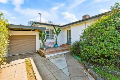 House For Sale - VIC - Mildura - 3500 - Retro Soul, Modern Style & Poolside Fun  (Image 2)